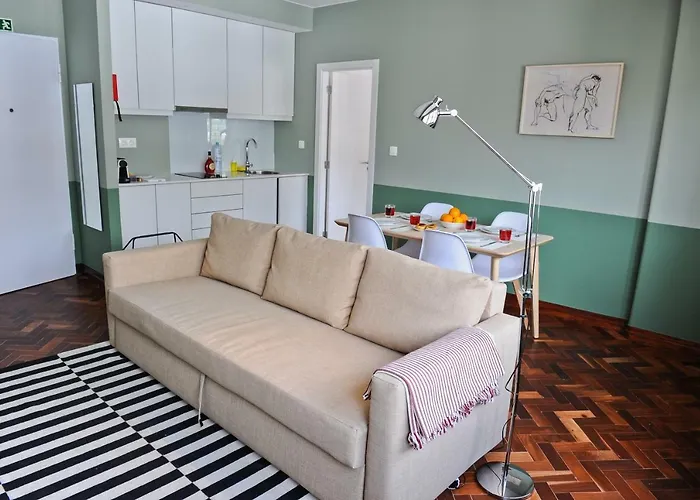 Cheers To By Misha's Place 5a Διαμέρισμα