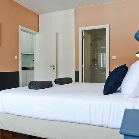 Cheers To By Misha's Place 5a Апартаменты *